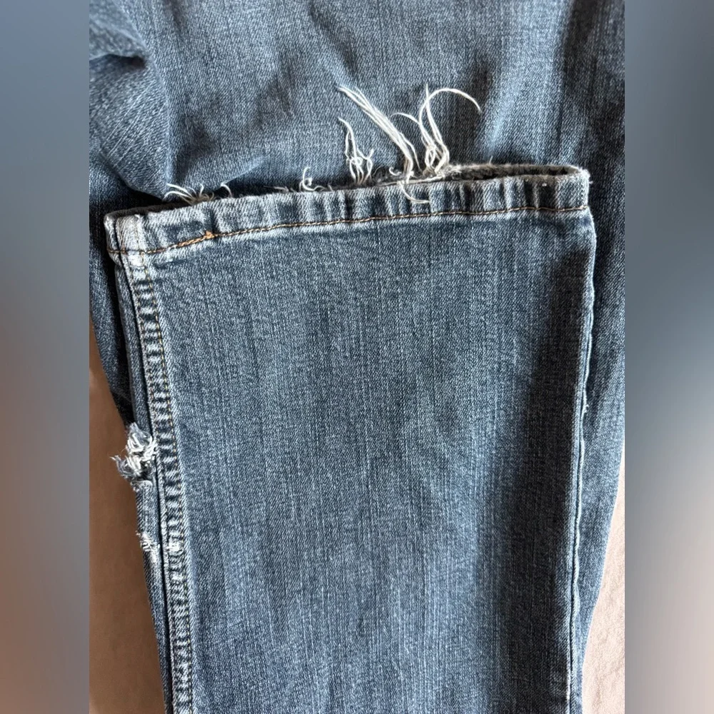 Levi's Denizen Denim Distressed‎ Blue Straight leg Jeans with Vintage Appeal